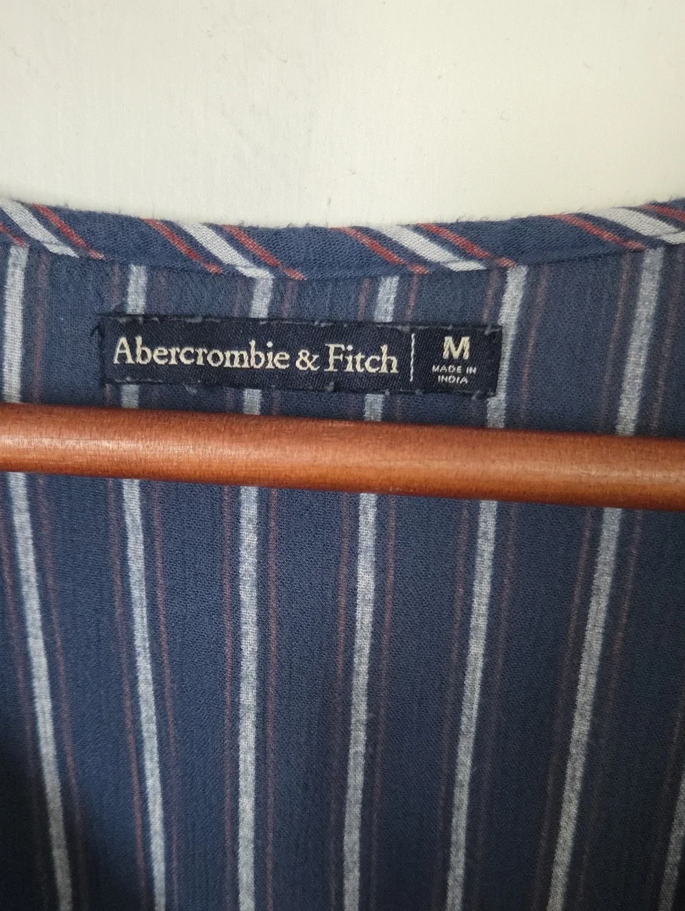 Flowy Abercrombie & Fitch Maxi Dress with Front Tie